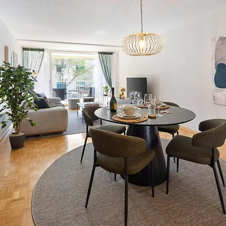 Appartement Zentrale Mit Buero Und Parkplatz *