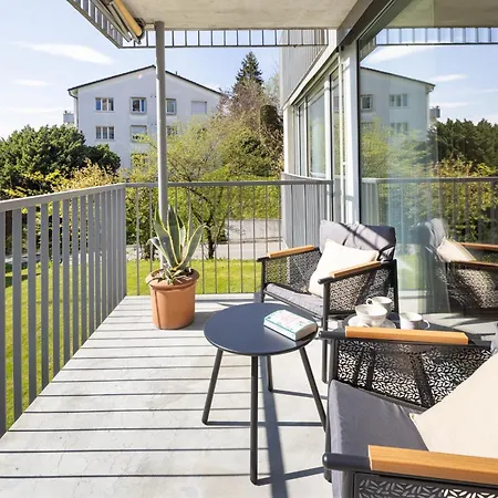Zentrale Mit Buero Und Parkplatz Appartement