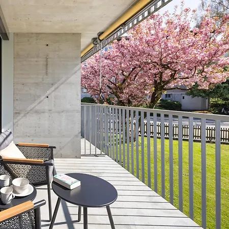 Zentrale Mit Buero Und Parkplatz Appartement Saint-Gall