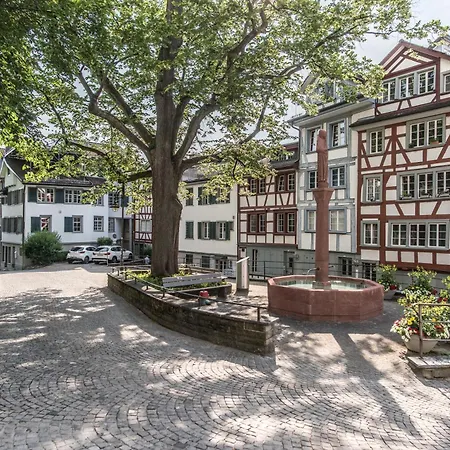 Appartement Zentrale Mit Buero Und Parkplatz