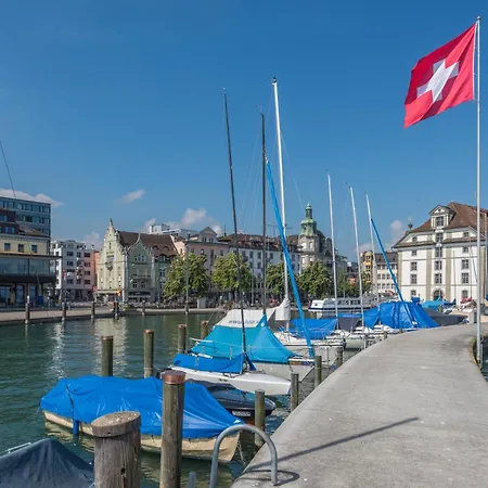 Zentrale Mit Buero Und Parkplatz * Saint-Gall